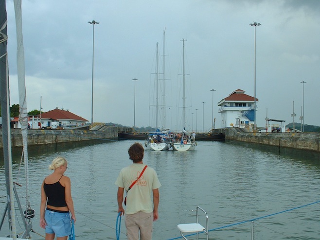 Panama Transit8.JPG (95555 bytes)